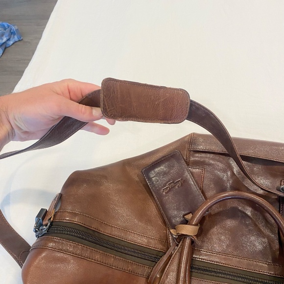 Kenneth Cole Leather Weekender Duffle Bag - Picture 6 of 15